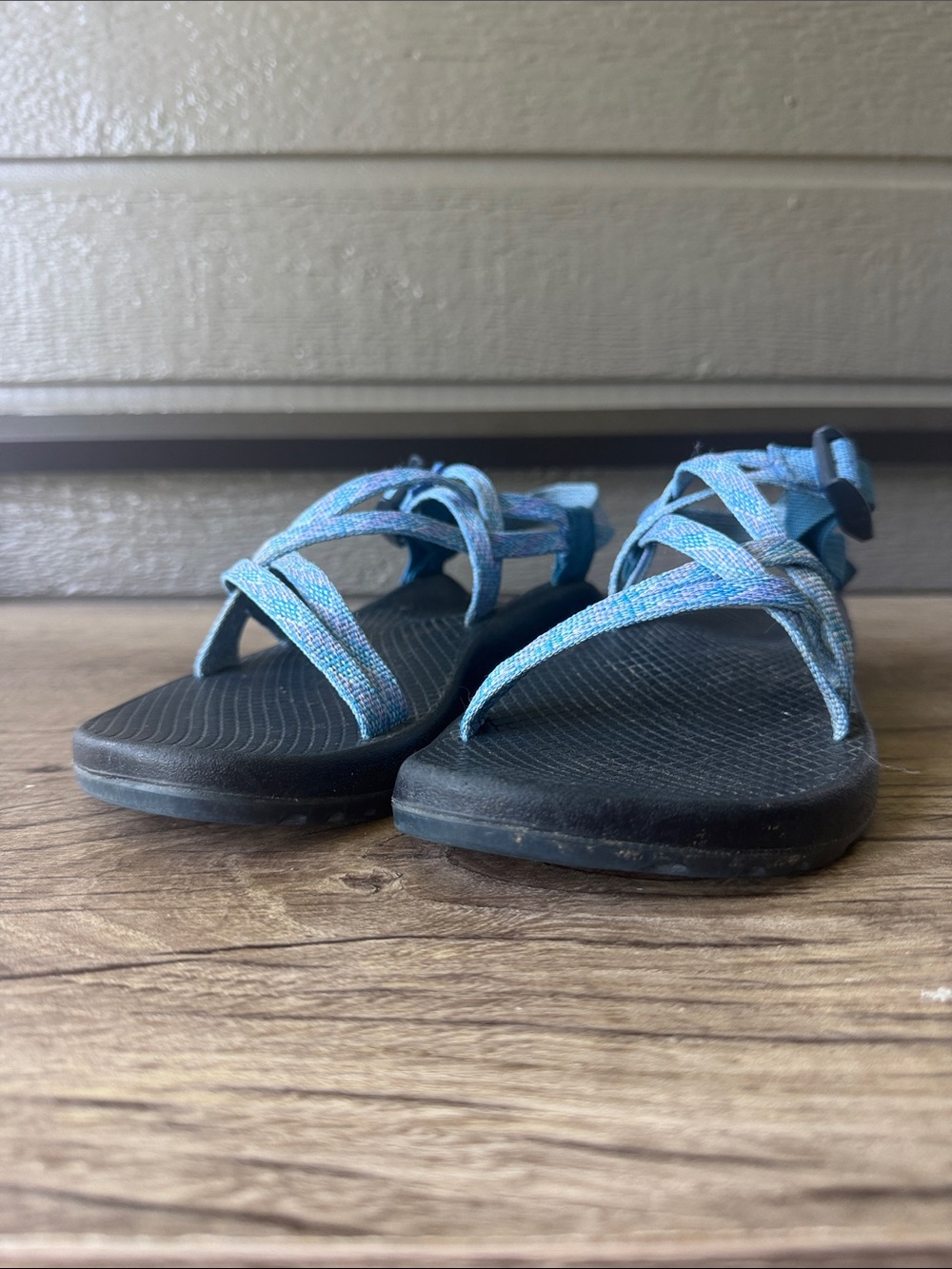 CHACO Women’s sandals size W 8